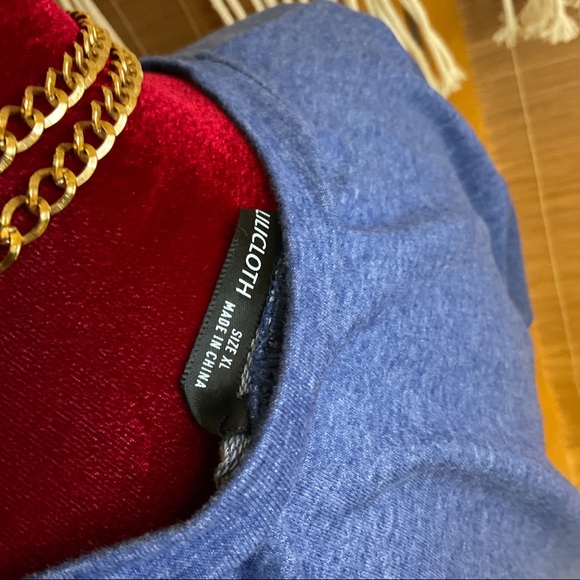 A Day Without Wine Just Kidding Sweatshirt XL - Picture 6 of 6